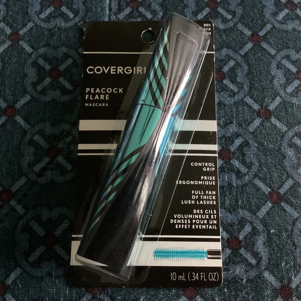 Covergirl Peacock Flare Mascara 805 Black Noir